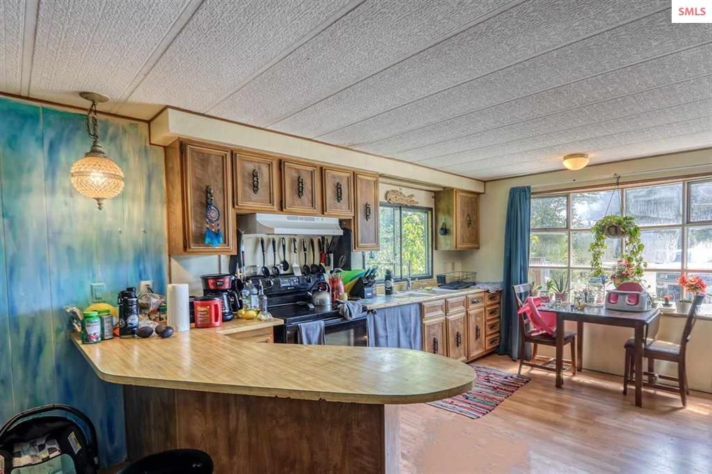 Starrs Acreage: 830 Kootenai Cutoff Rd, Sandpoint, ID 83864